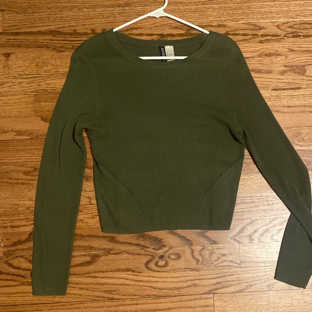 Fitted Green Sweater